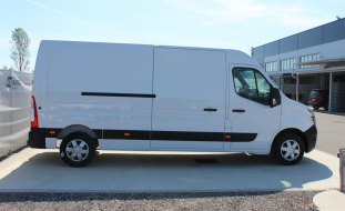 Nissan NV400
